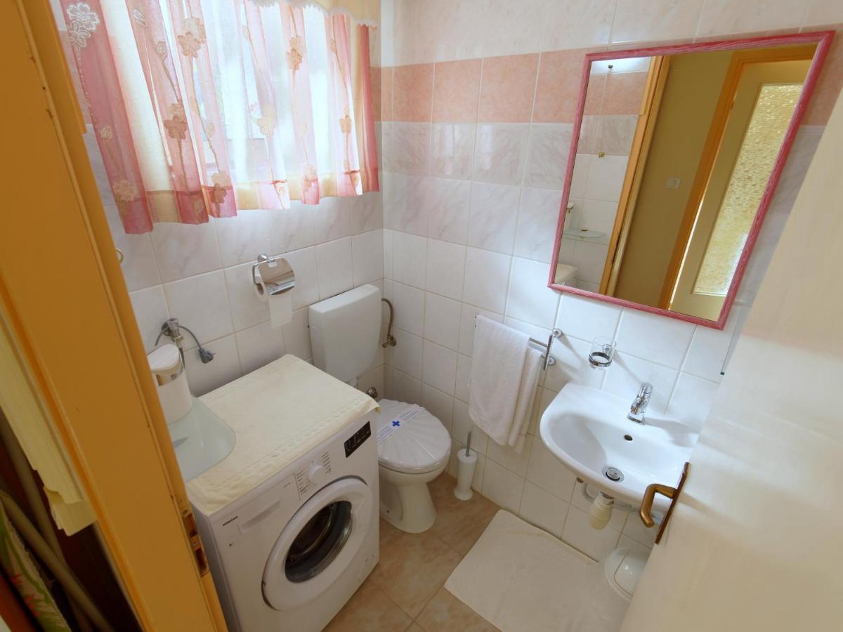 Holiday Home Nevena By Rent Istria Buje Luaran gambar