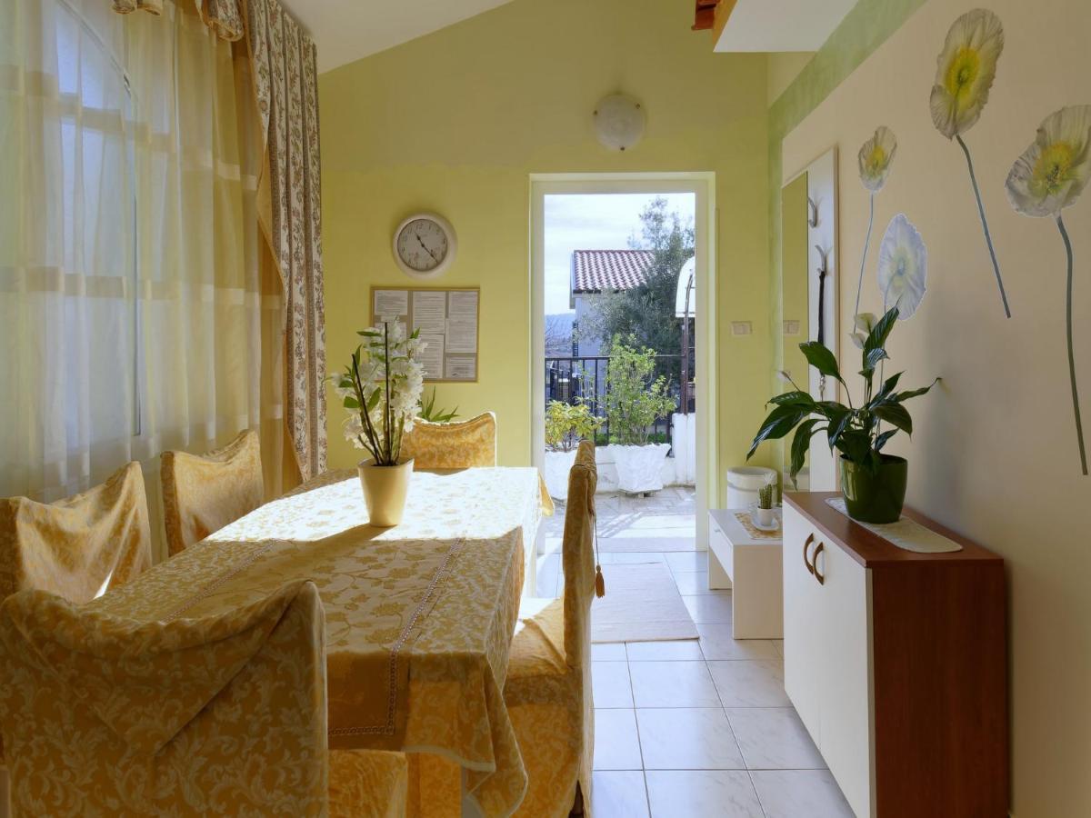 Holiday Home Nevena By Rent Istria Buje Luaran gambar