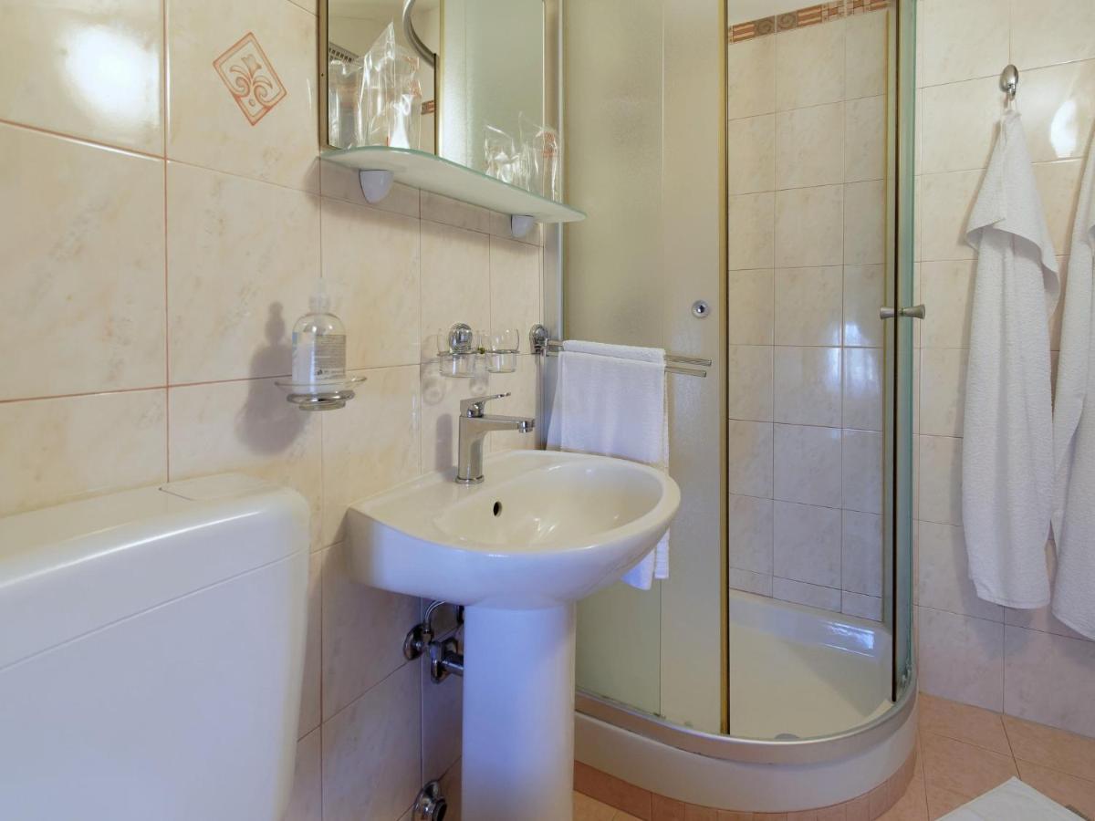 Holiday Home Nevena By Rent Istria Buje Luaran gambar