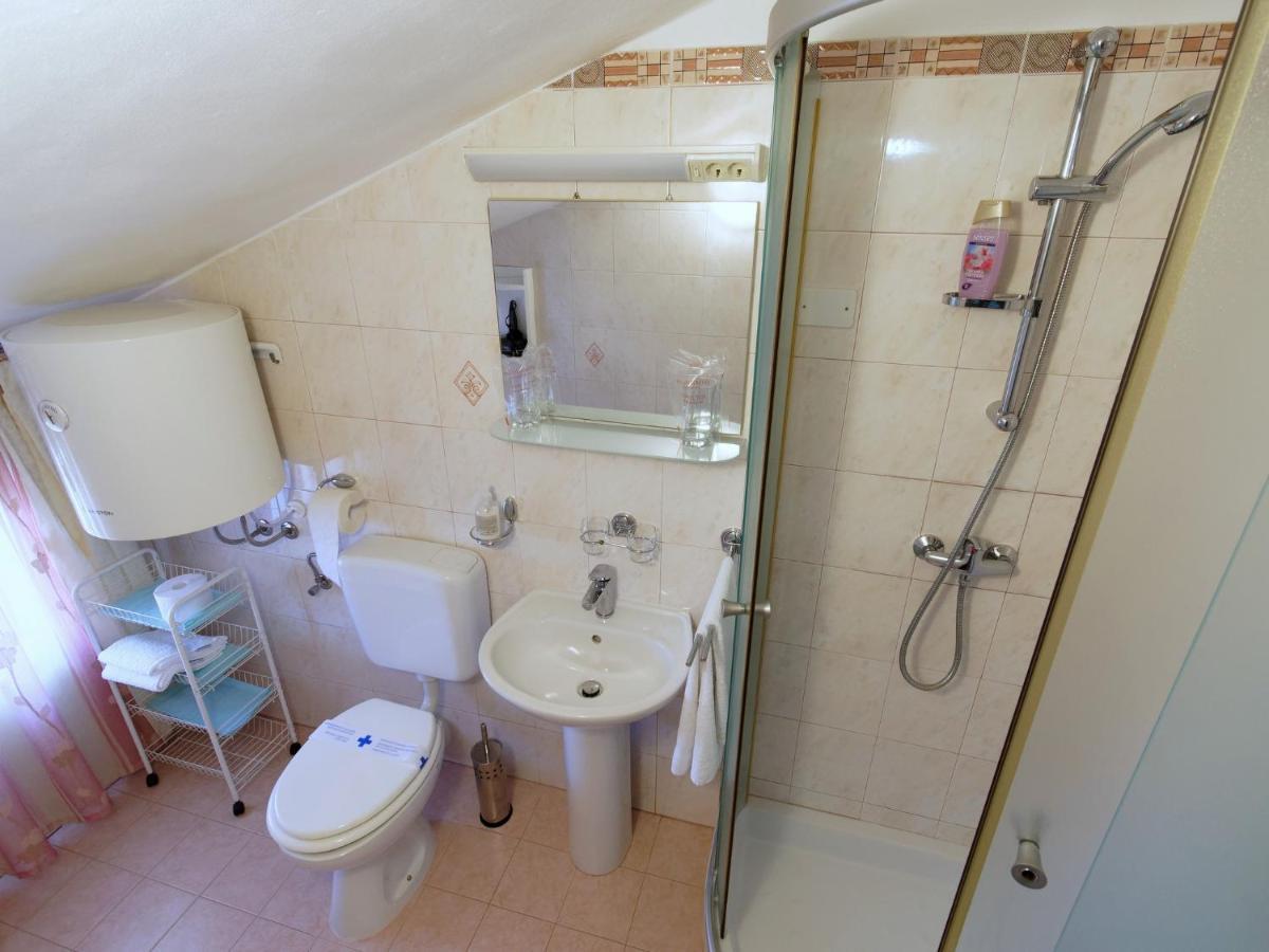 Holiday Home Nevena By Rent Istria Buje Luaran gambar