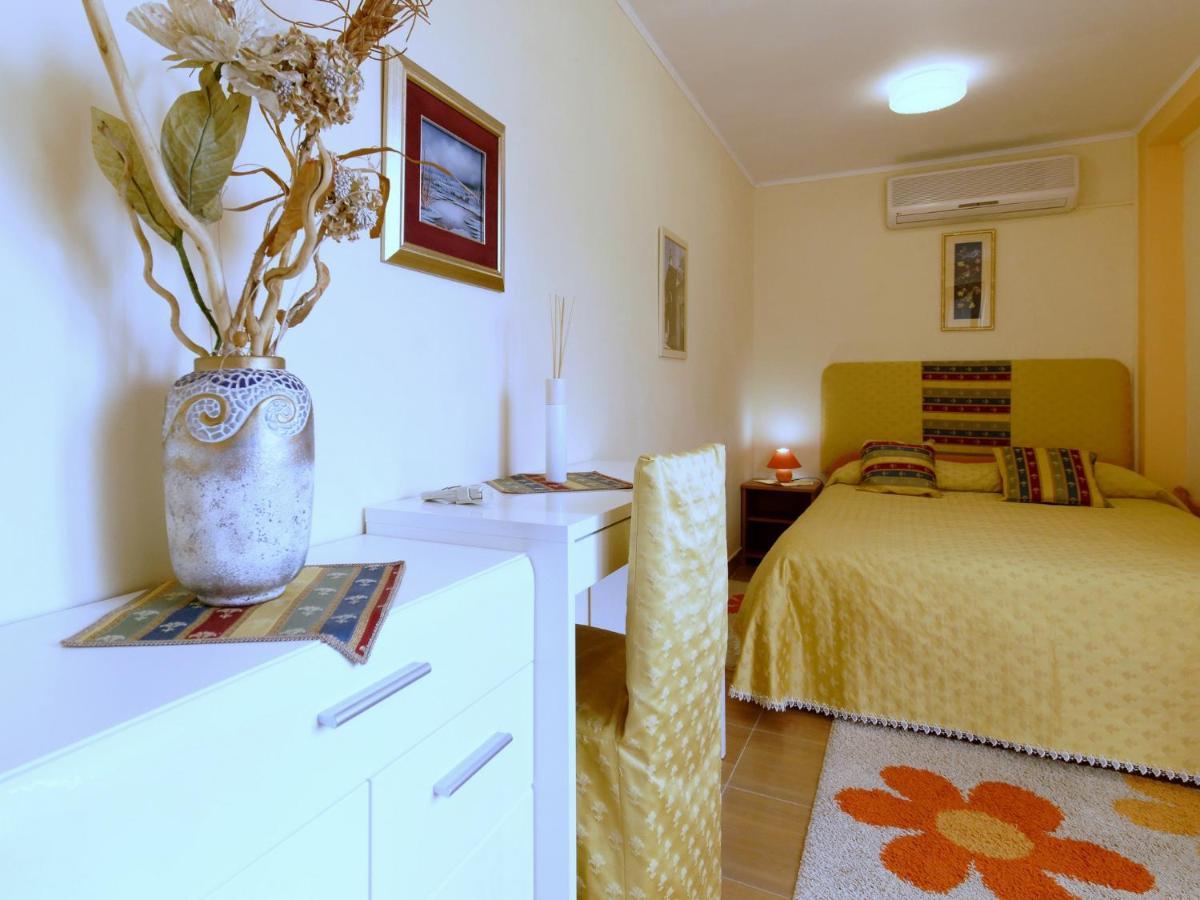 Holiday Home Nevena By Rent Istria Buje Luaran gambar