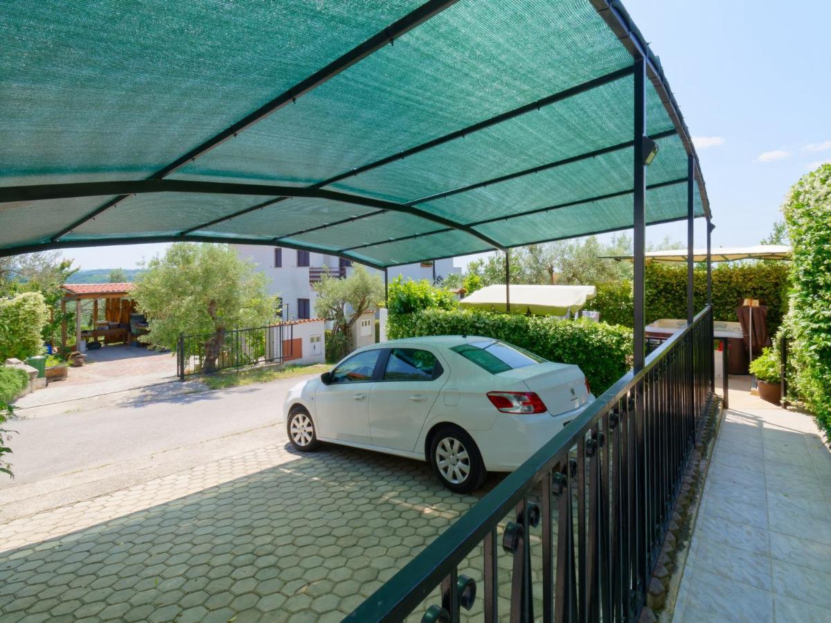 Holiday Home Nevena By Rent Istria Buje Luaran gambar