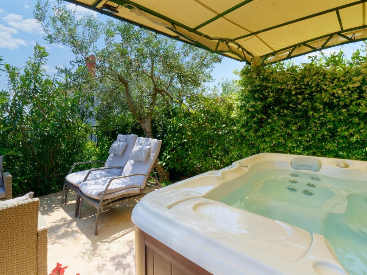 Holiday Home Nevena By Rent Istria Buje Luaran gambar